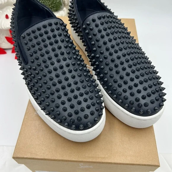 Men’s Christian Louboutin roller boat spike slip on sneakers size 44  Italy - Picture 2 of 13